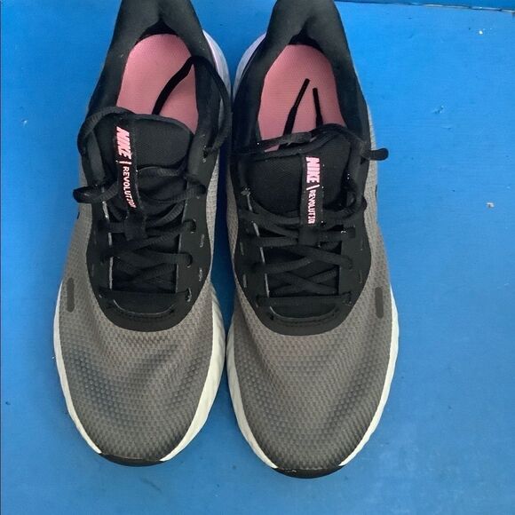 Nike Revolution 5 Running Shoes Women's US 10 - Picture 4 of 14